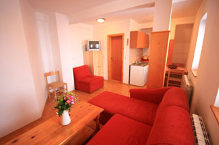 Apartman za 5 osoba sa odvojenom sobom - Apartmani Prijatelji